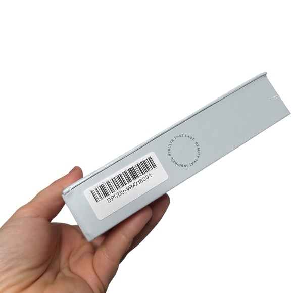 Seranova Microneedling Infusion Kit Anti Aging 1 Month Supply Exp 2028 Sealed - Picture 4 of 5